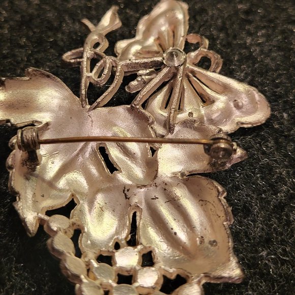 Vintage Art Deco Pot Metal Brooch with Red & Green Rhinestones - Picture 4 of 5